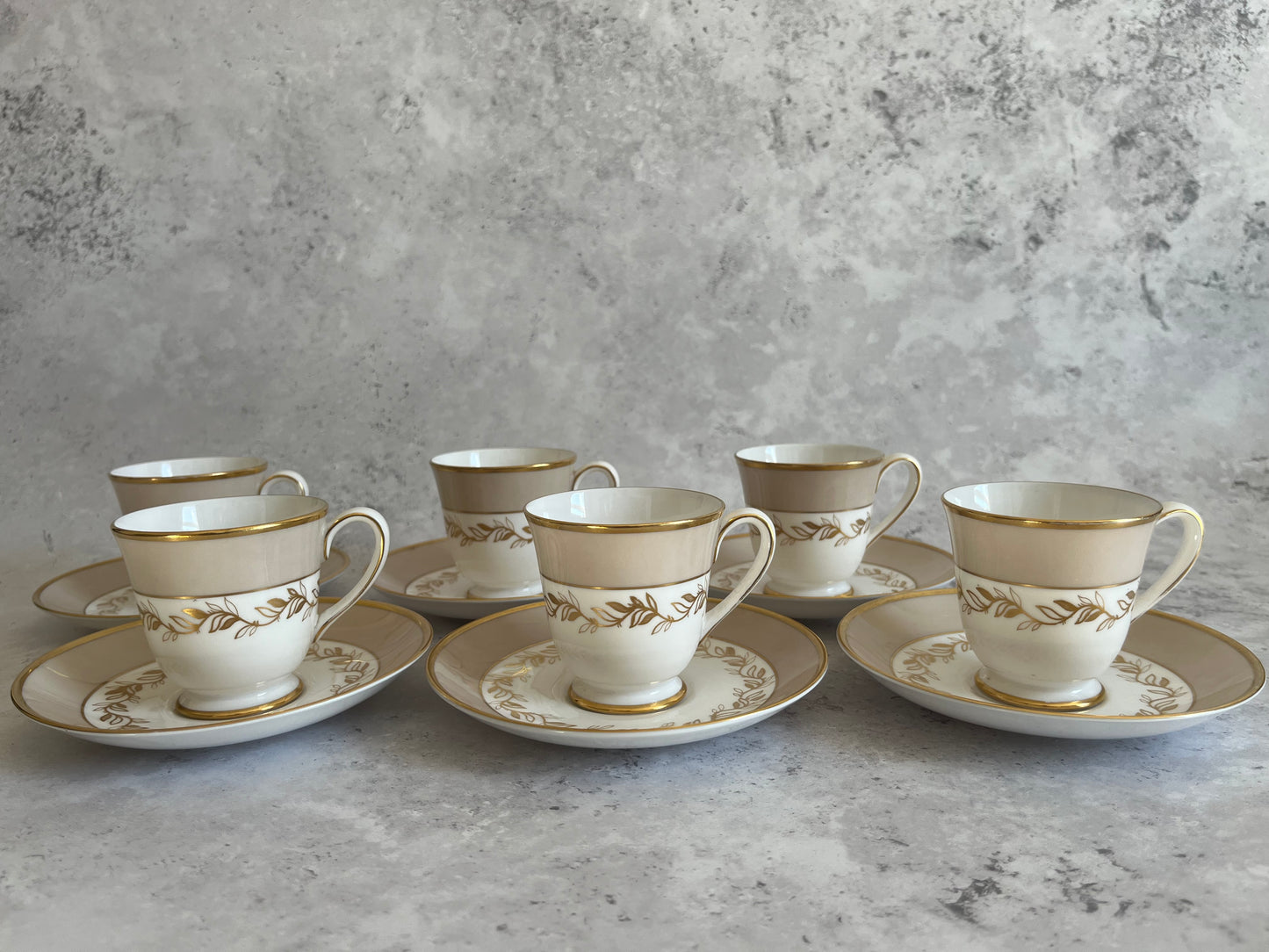 Tuscan Fine English Bone China Set Of Six Teacup & Saucers Strathmore Gilt Pattern