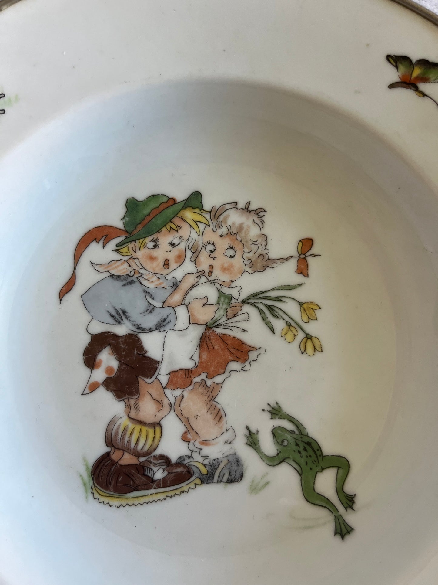Vintage German Children’s Warming Bowl Retro Design With Metal Surround