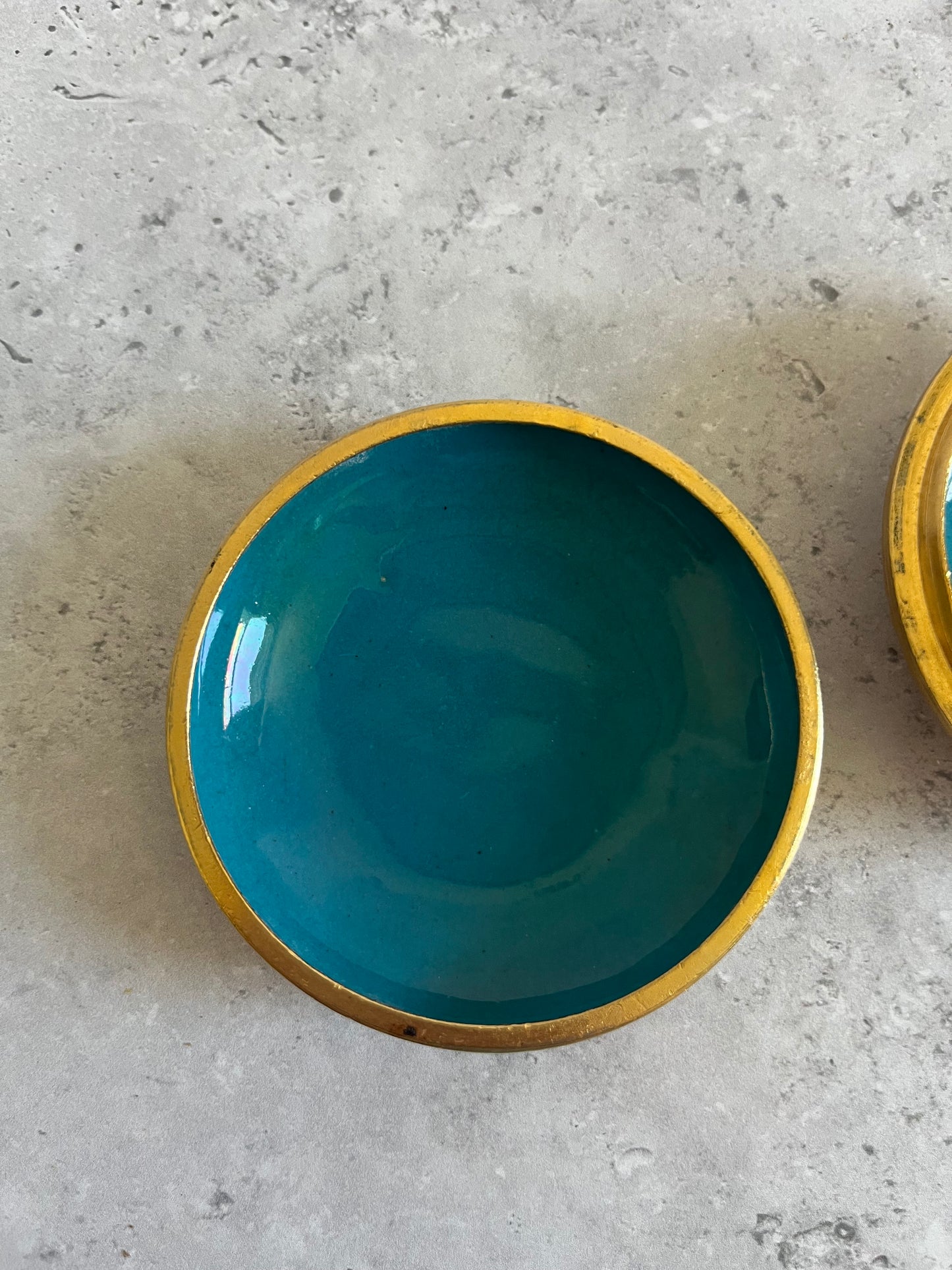 Floral Patterned Cloisonné Enamel Gold Tone Lidded Trinket Dish Vintage Asian Jewellery Dish