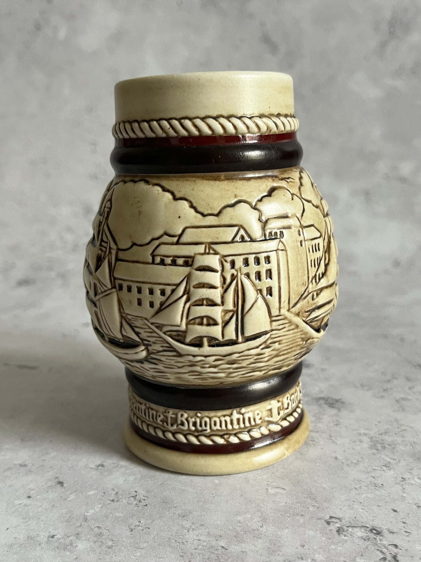 Avon Brazilian Handcrafted Stein Nautical Theme Rope Styled Handle 1982 Small Tankard