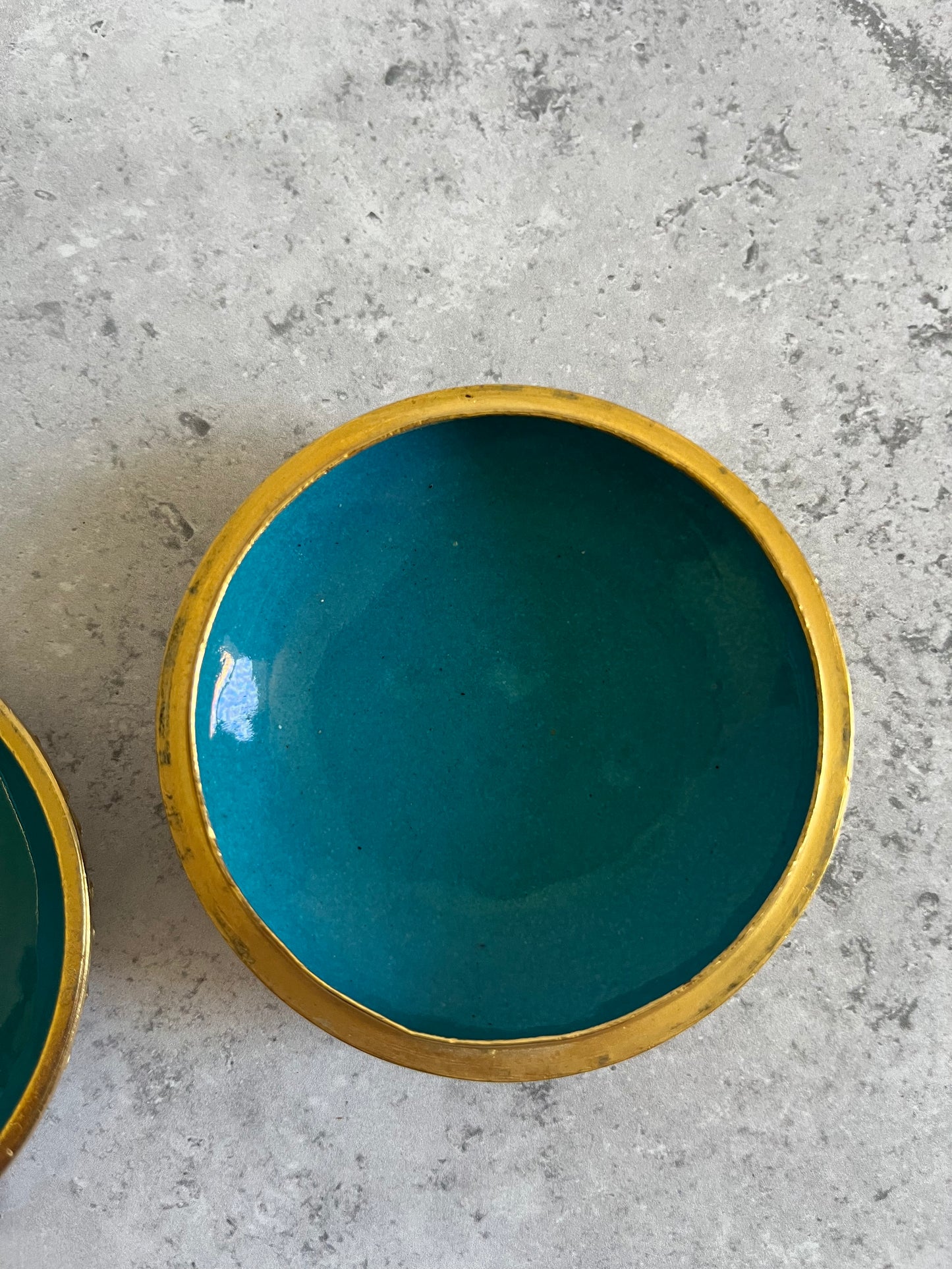 Floral Patterned Cloisonné Enamel Gold Tone Lidded Trinket Dish Vintage Asian Jewellery Dish