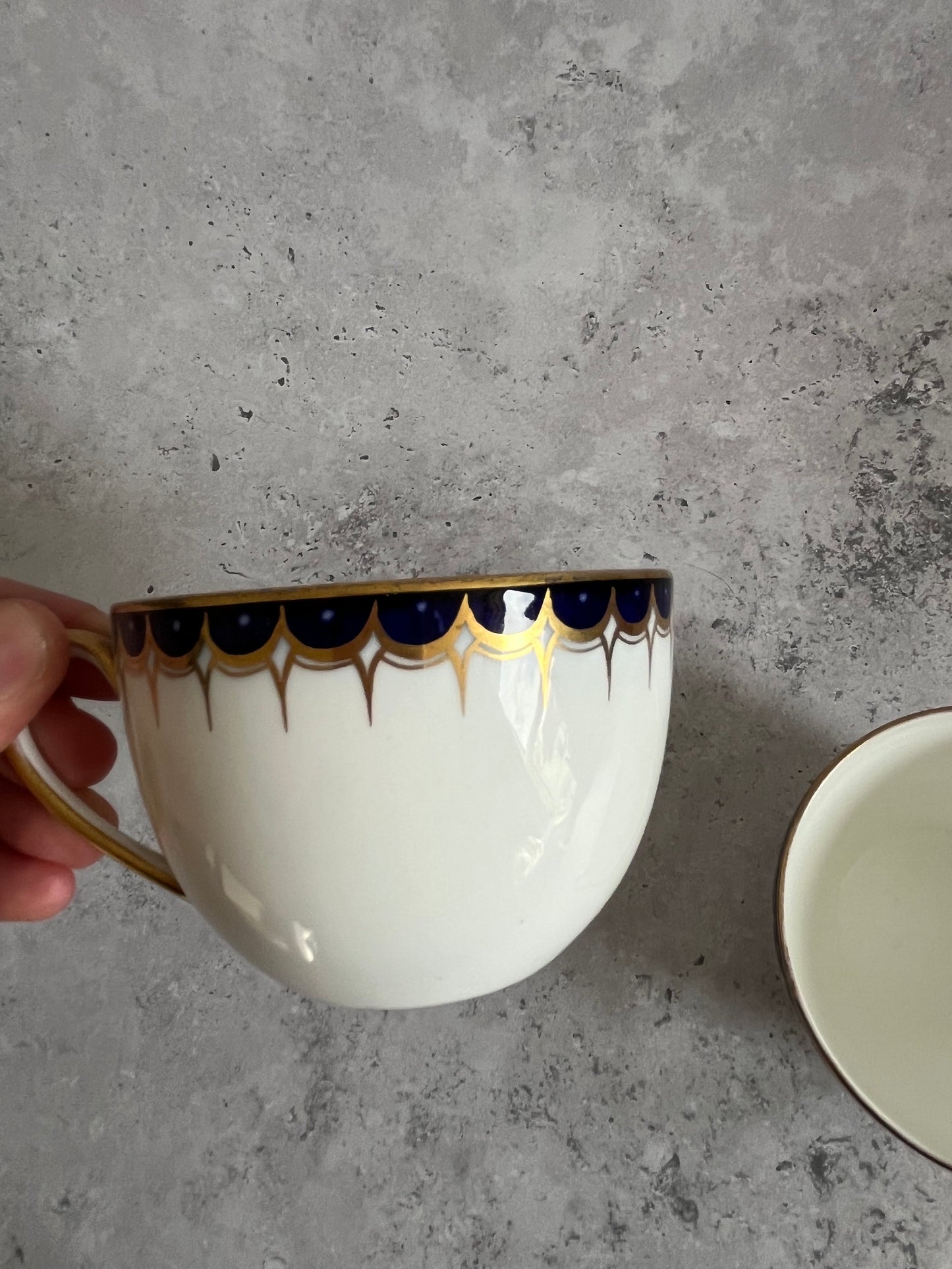 Antique Wedgwood Y1863 Pair Of Tea Cups & Saucers Hand Painted Cobalt Blue Gold Pattern C 1900s