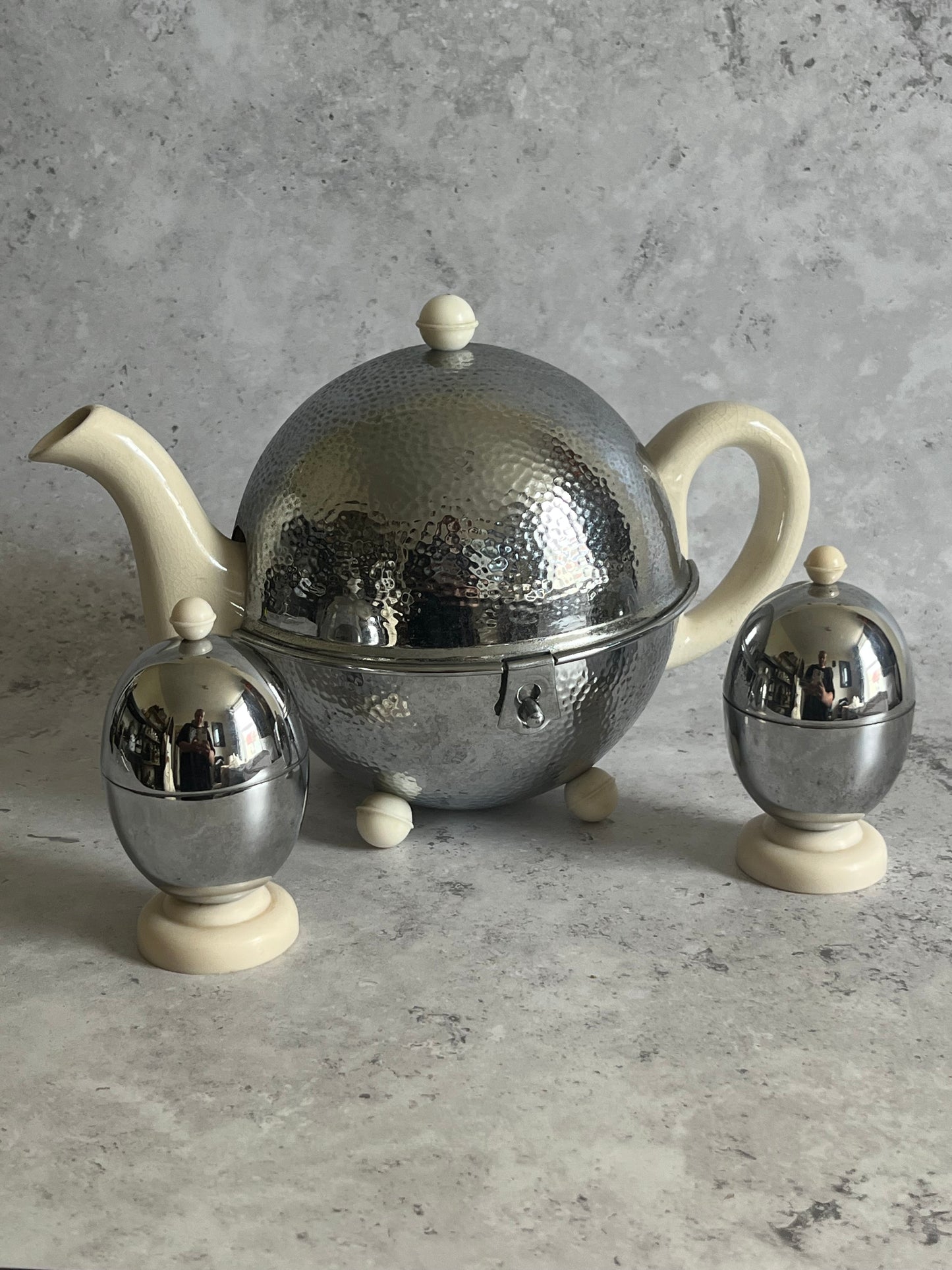 Vintage Everhot Insulated Tea Pot With Pair Of Kosy Kraft Egg Cups Retro 1940’s Style