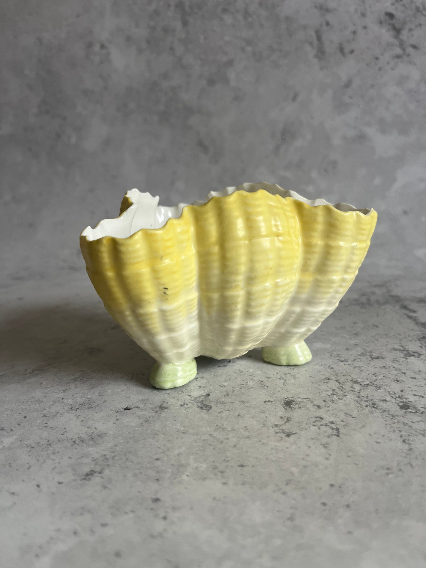 Vintage Royal Worcester Shell Shaped Bon Bon Dish Sugar Bowl Green Yellow Ombré