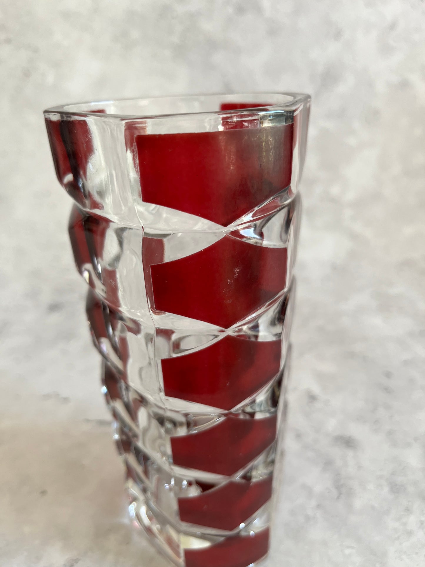 Vintage Luminarc Windsor Rubis Glass Vase 17cm H Retro 1970’s Style