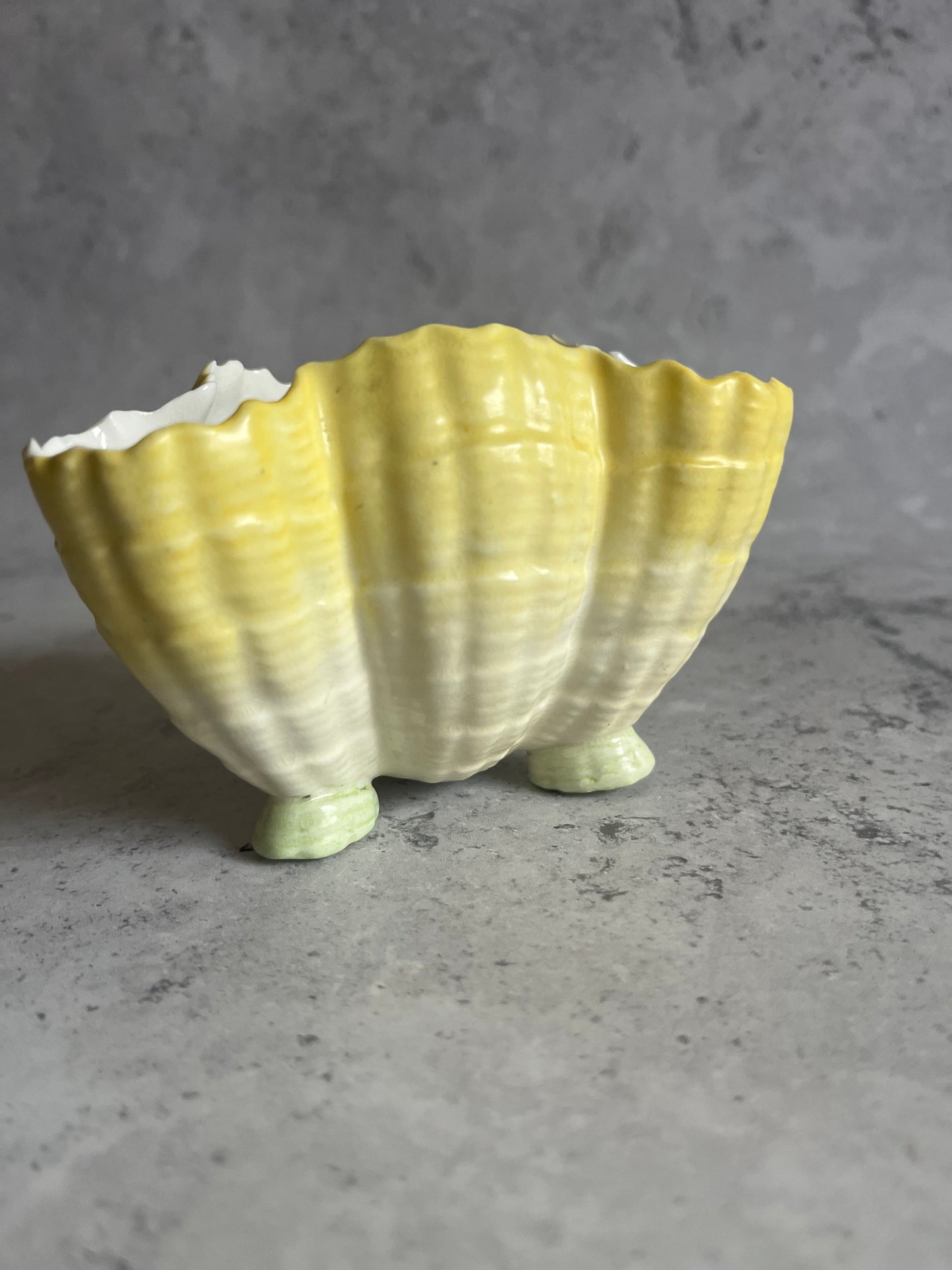 Vintage Royal Worcester Shell Shaped Bon Bon Dish Sugar Bowl Green Yellow Ombré