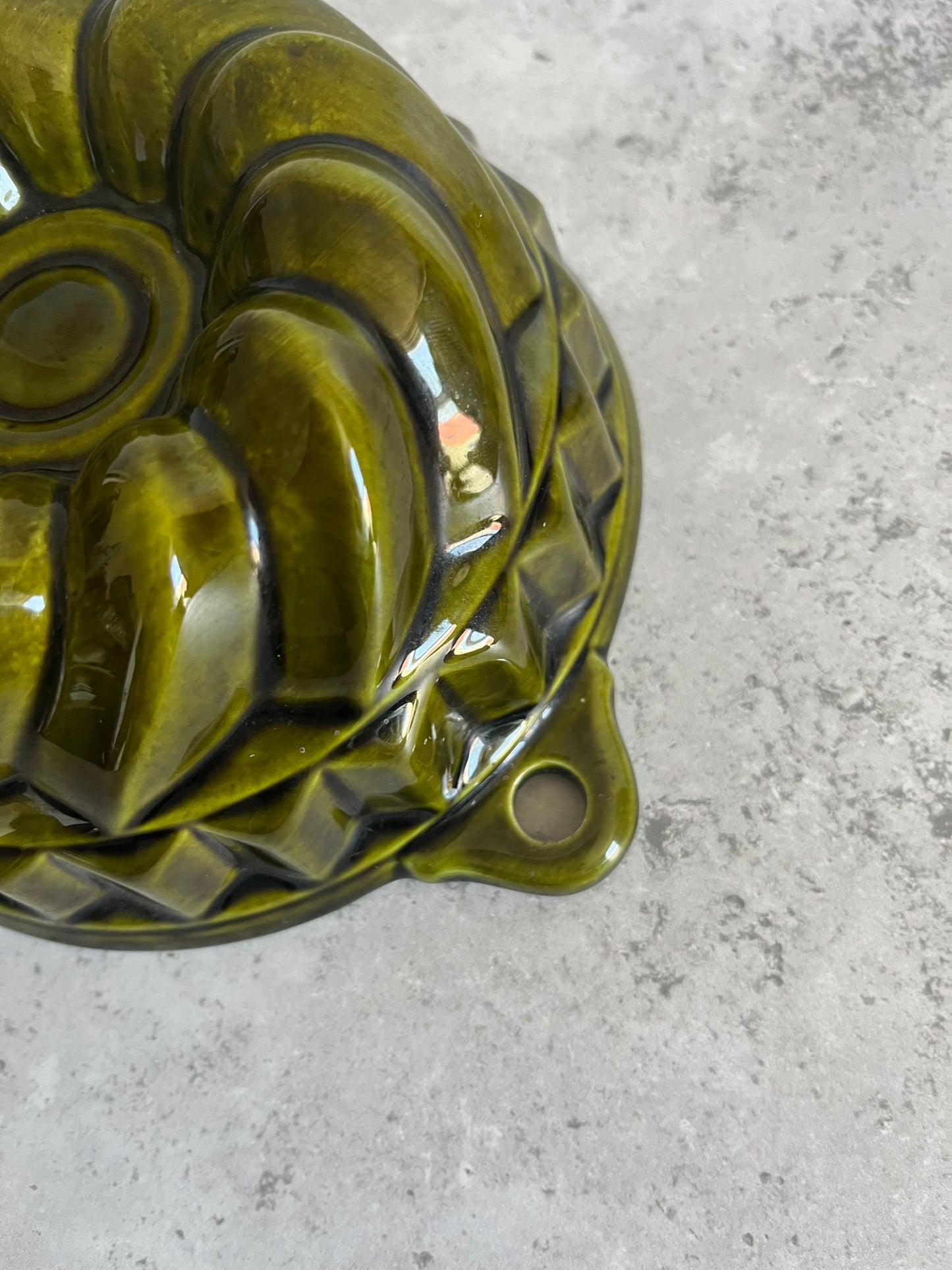 Vintage Green Glazed Ceramic Jelly Mould Wall Hanging Aspic Mould