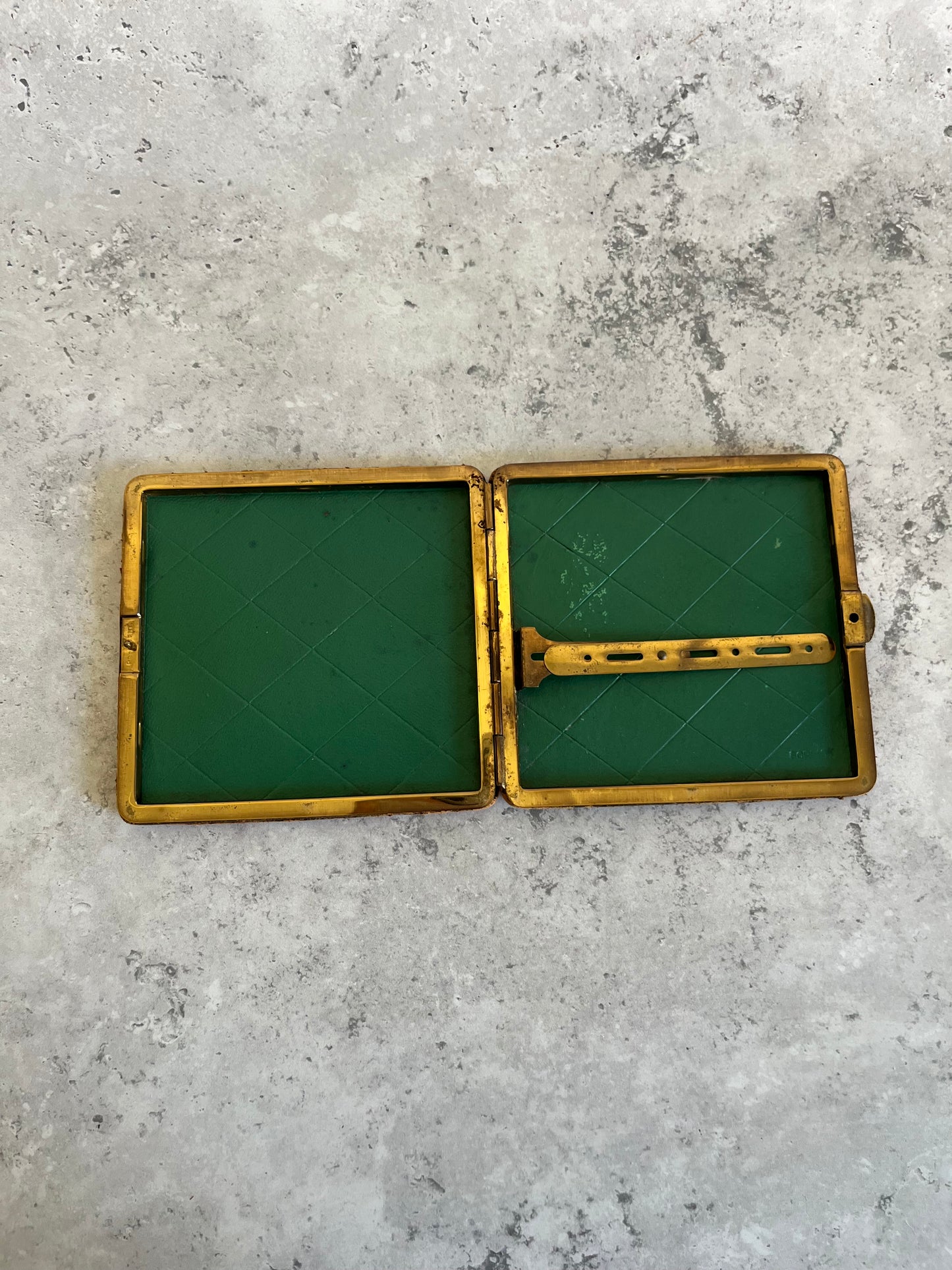 Vintage Brown Leather Cigarette Case Green Gold Tone Interior