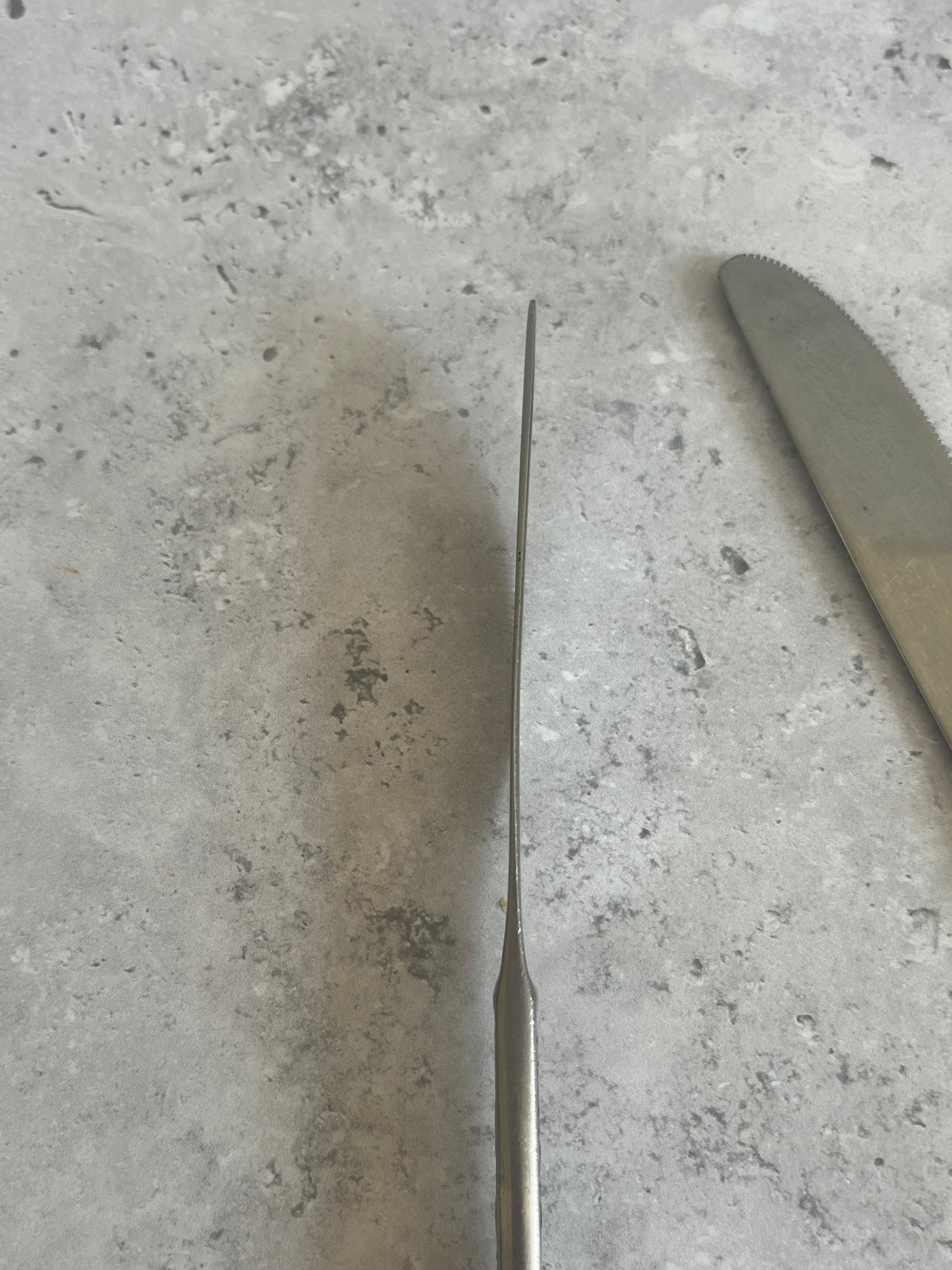 Vintage Korean Scroll Design Set Of 4 Table Knives Stainless Steel Dinner Knives