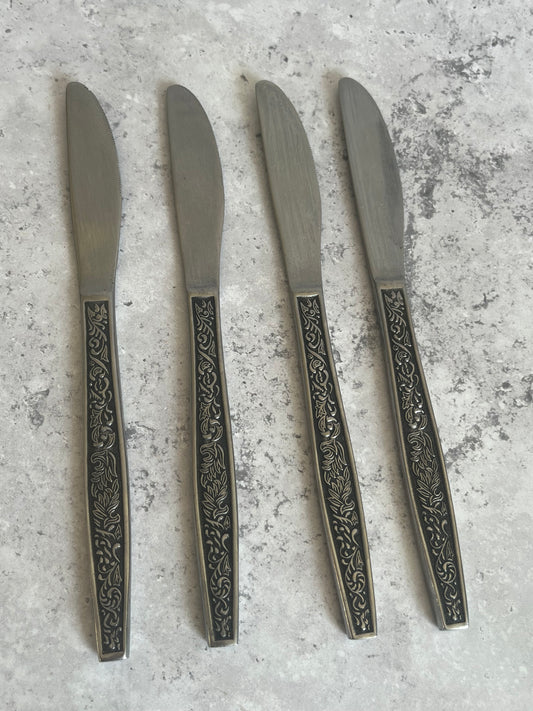 Vintage Korean Scroll Design Set Of 4 Table Knives Stainless Steel Dinner Knives