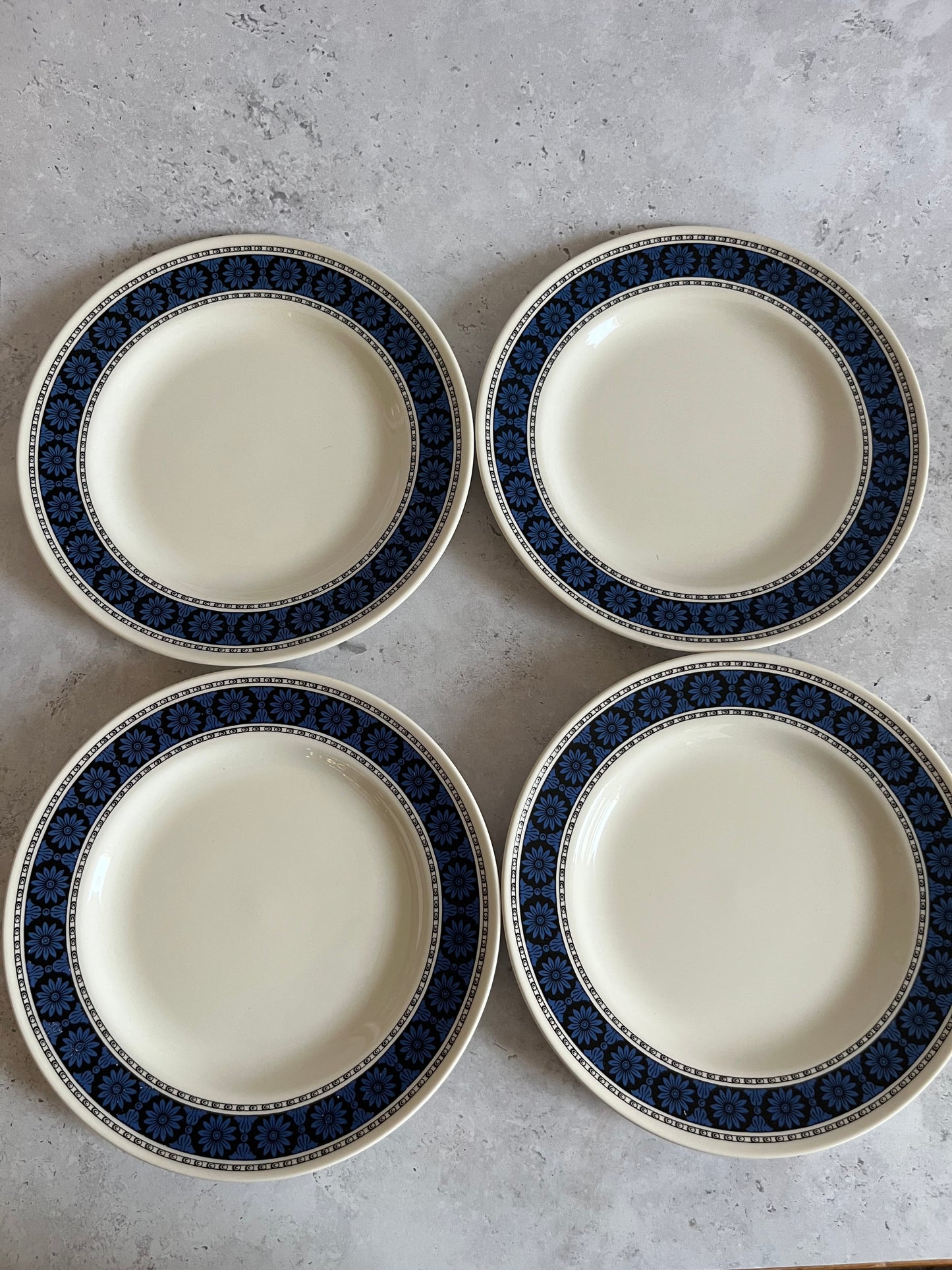 Vintage Wedgwood Set Of 7 Side Plates 1960’s Argosy Pattern Good Condition