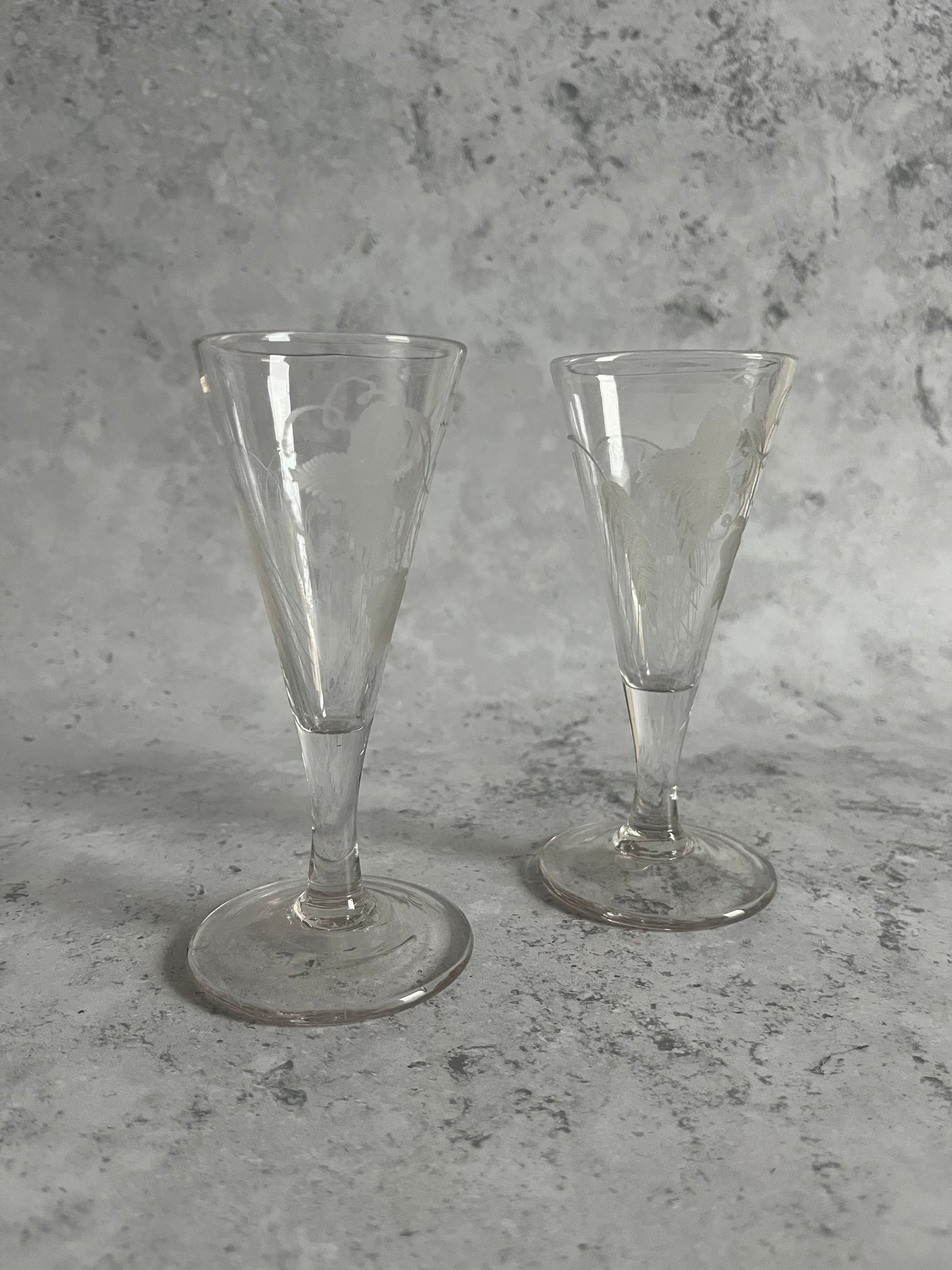 Antique Georgian Pair Of Engraved Dwarf Ale Glasses Barley Hop Design