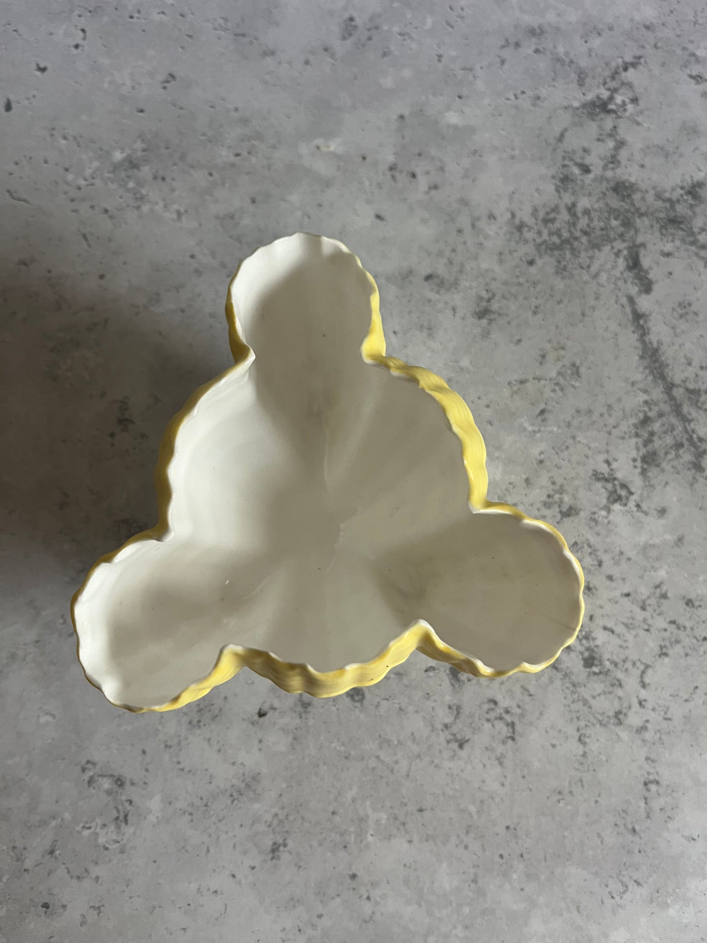 Vintage Royal Worcester Shell Shaped Bon Bon Dish Sugar Bowl Green Yellow Ombré