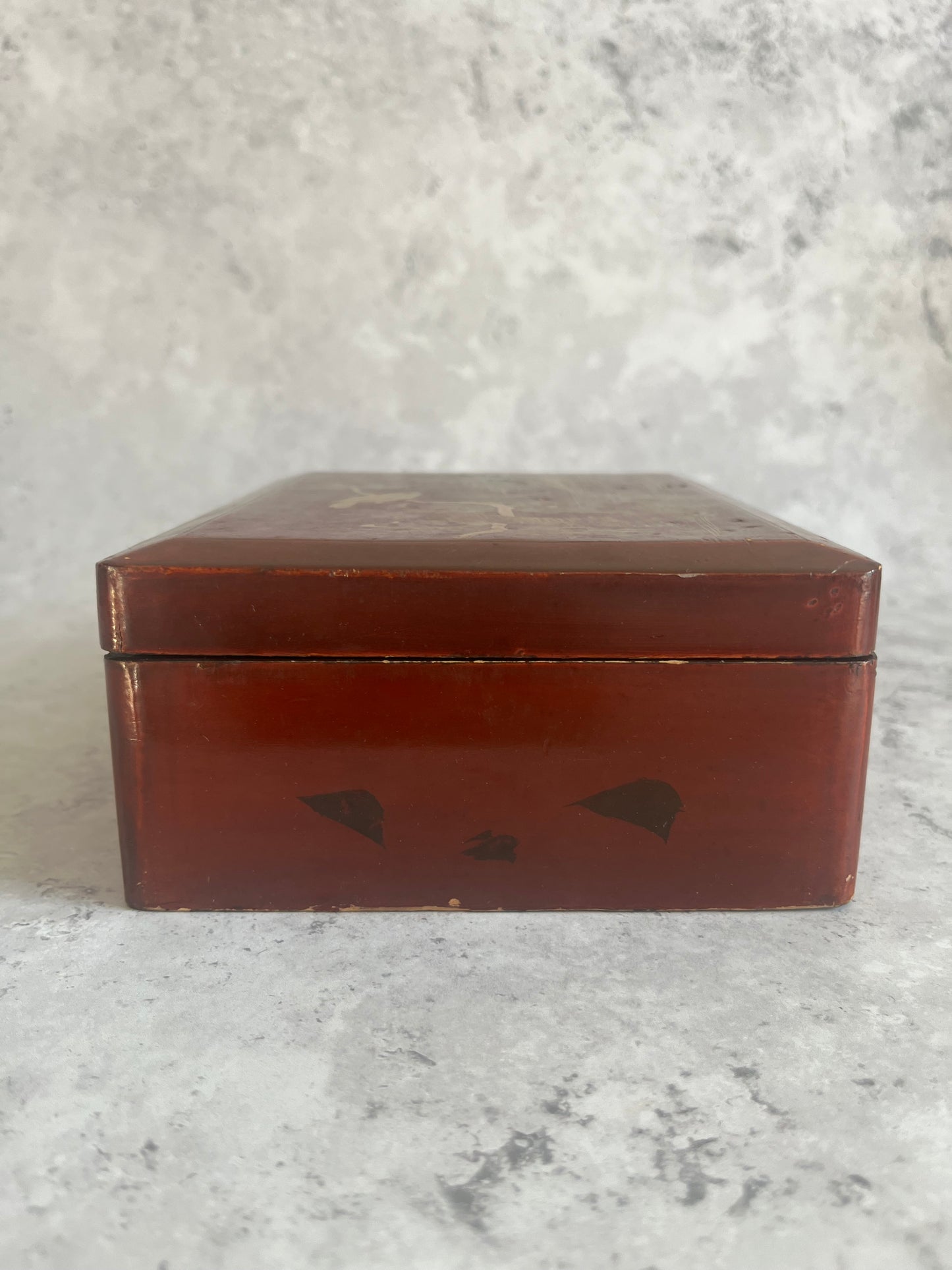 Antique Japanese Red Lacquer Storage Box Landscape Bird Scene