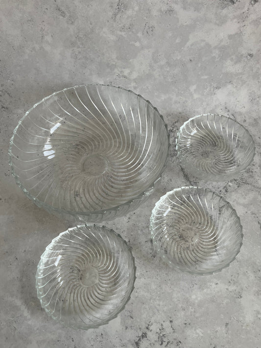 Vintage Clear Glass Spiral Pattern Dessert Bowl Set Of 4 Bowls