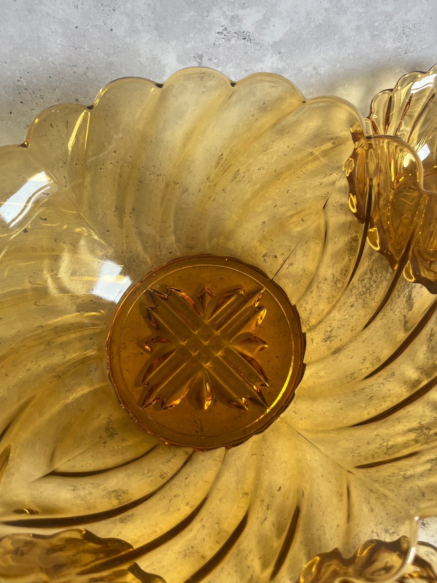 Vintage 1950’s Amber Glass Serving Bowl Set Of 6 Swirl Design