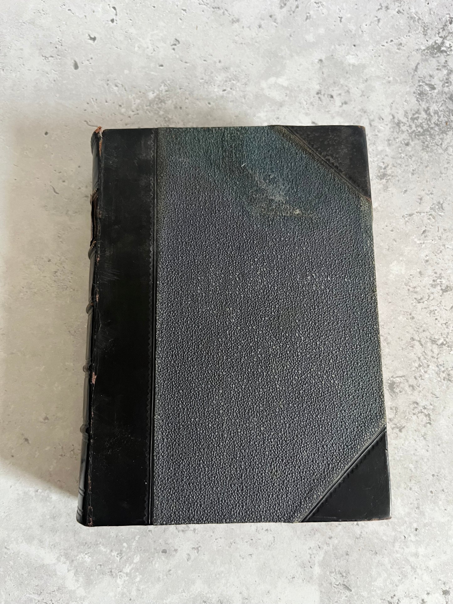 The Pickwick Papers By Charles Dickens Ilustrated Chapman Hall 1868 Edition HB Book